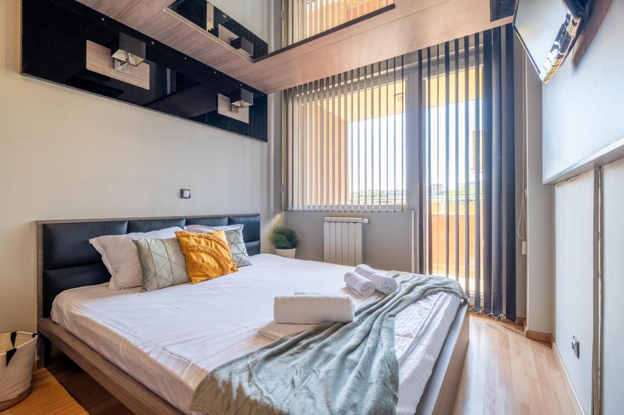 Deja Vu, Cozy & Quiet 1 Bdr Apt Fast Wi-Fi Софія Екстер'єр фото